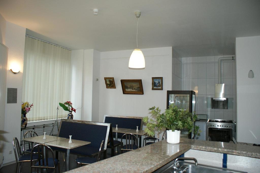 Hotel Garni Aaberna เบอร์ลิน ภายนอก รูปภาพ