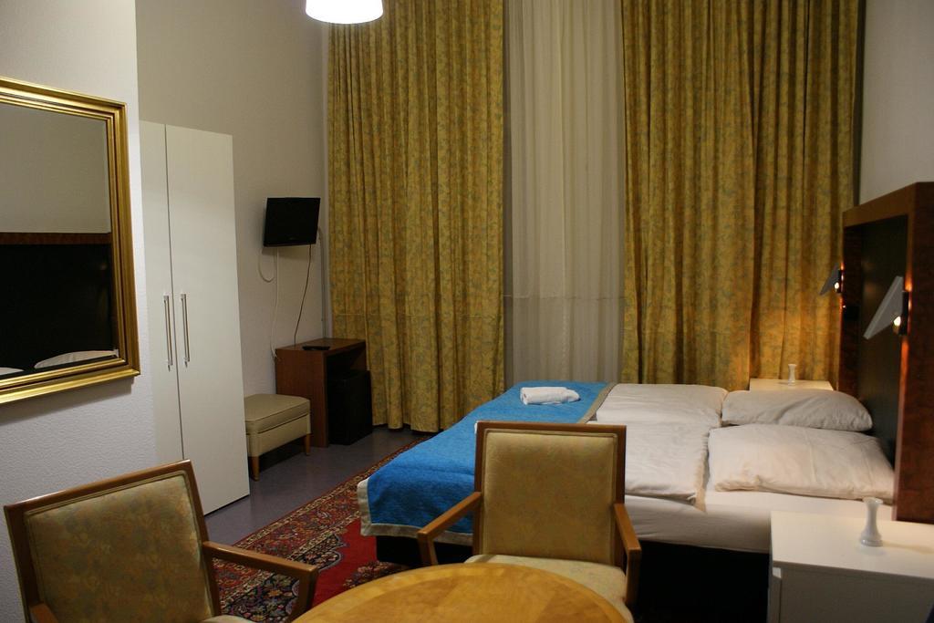 Hotel Garni Aaberna เบอร์ลิน ห้อง รูปภาพ