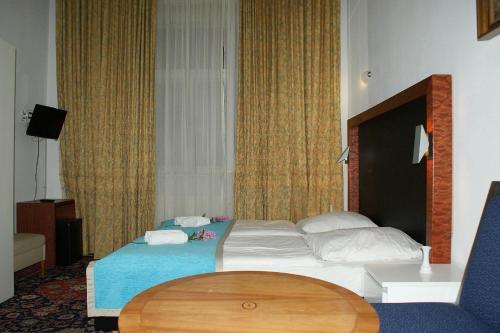 Hotel Garni Aaberna เบอร์ลิน ภายนอก รูปภาพ